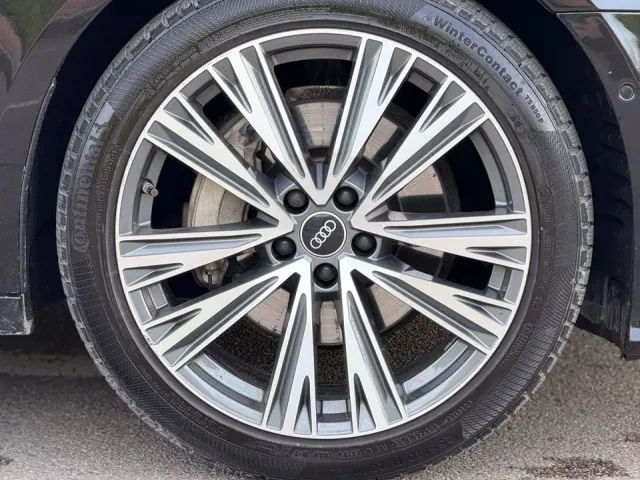 Audi A6 - фото 4