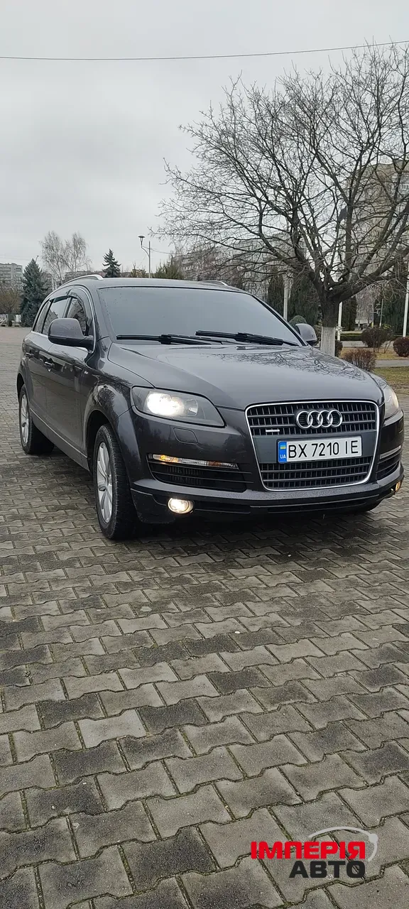 Audi Q7 - фото 3