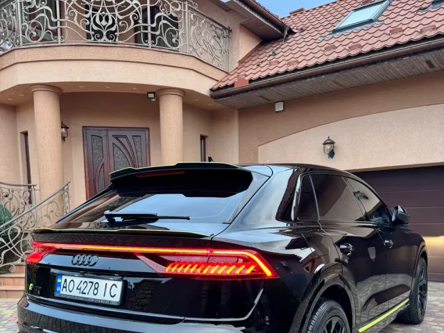 Audi SQ8 - фото 2