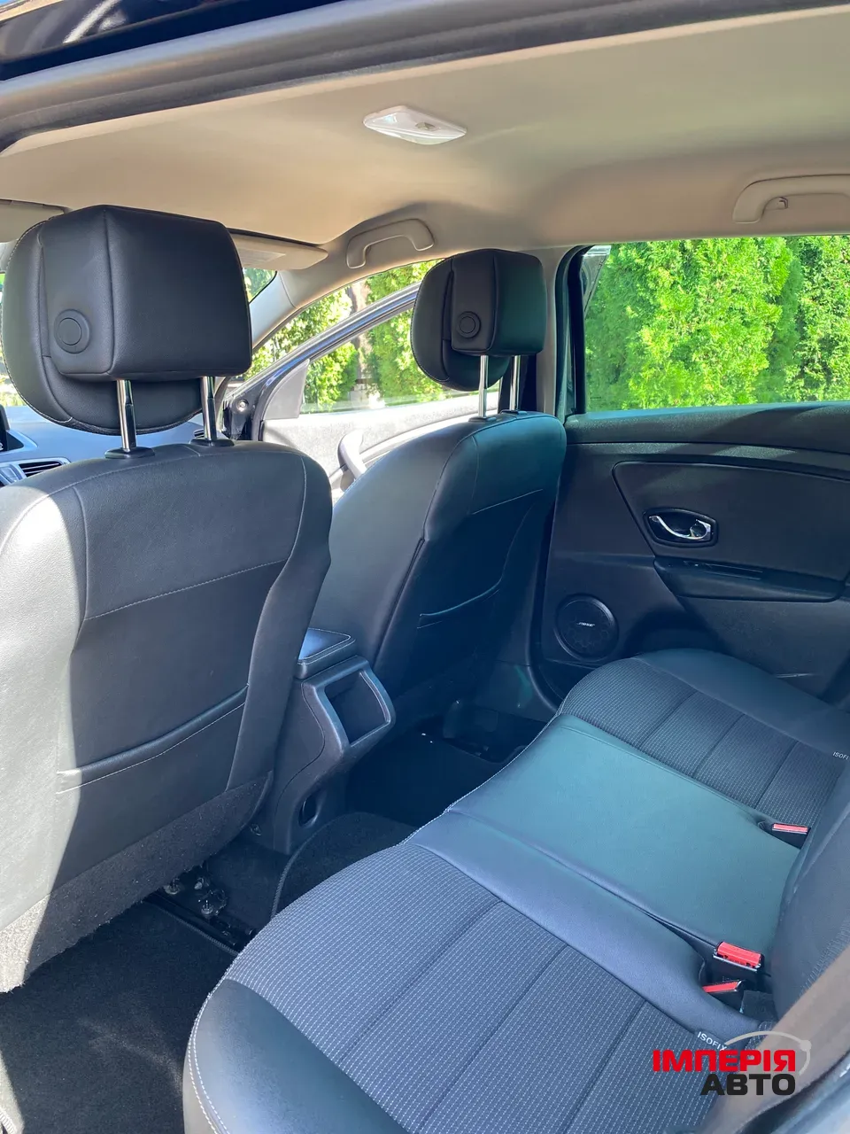 Renault Megane - фото 10
