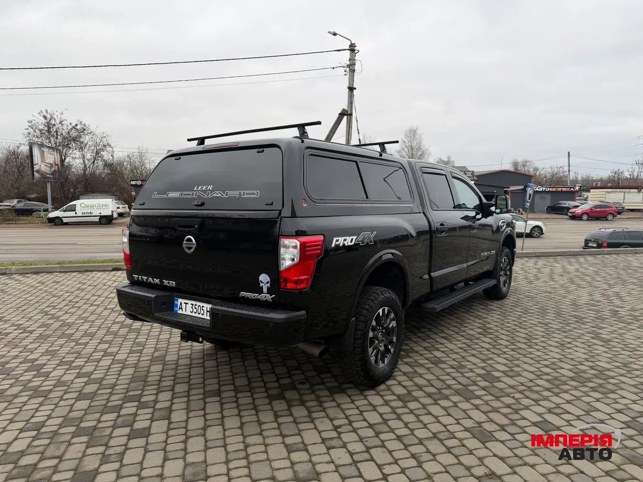 Nissan Titan - фото 6