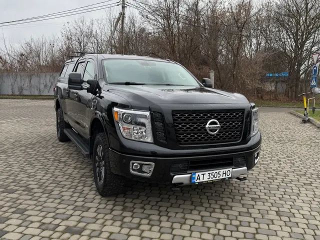 Nissan Titan - фото 2