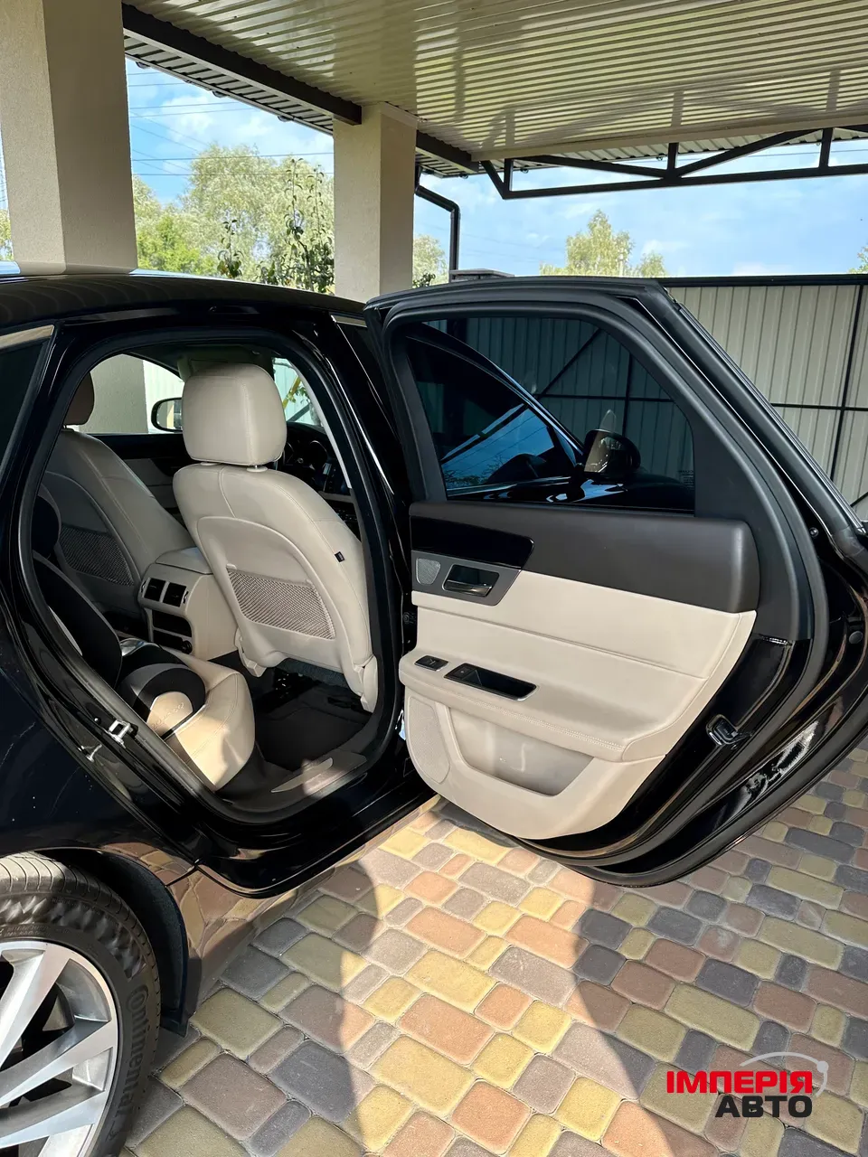 Jaguar XF - фото 15