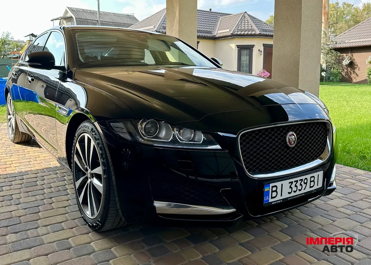 Jaguar XF - фото 4