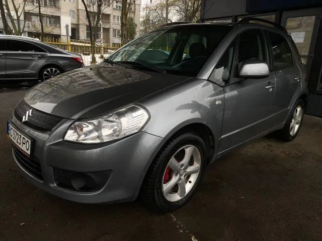 Suzuki SX4 - фото 5