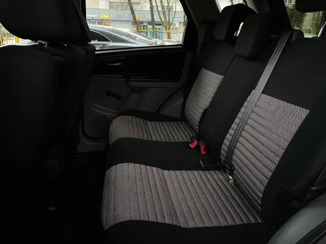 Suzuki SX4 - фото 4
