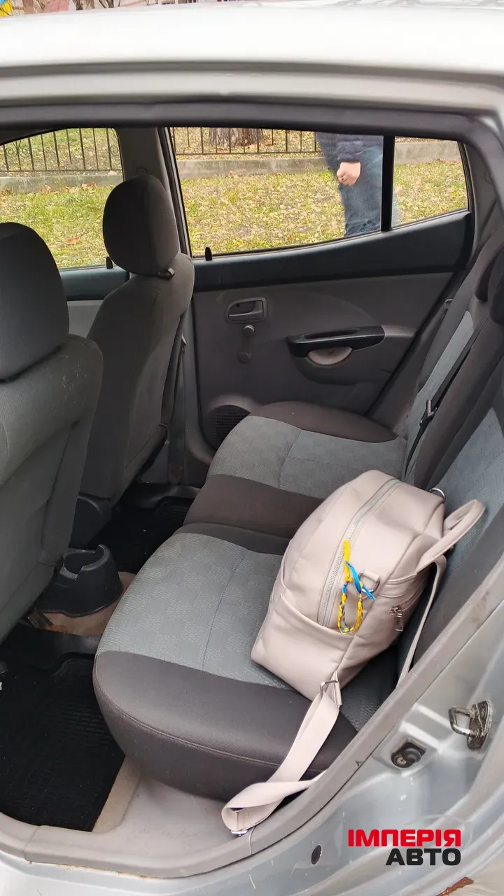 Kia Picanto - фото 8