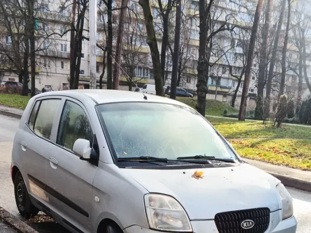 Kia Picanto - фото 1