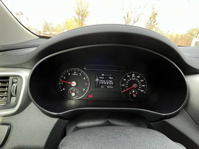 Kia Sorento - фото 4