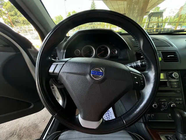 Volvo XC90 - фото 4