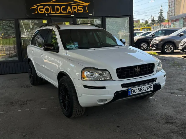 Volvo XC90 - фото 1