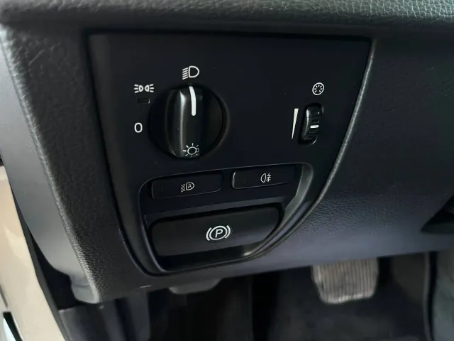 Volvo XC90 - фото 3