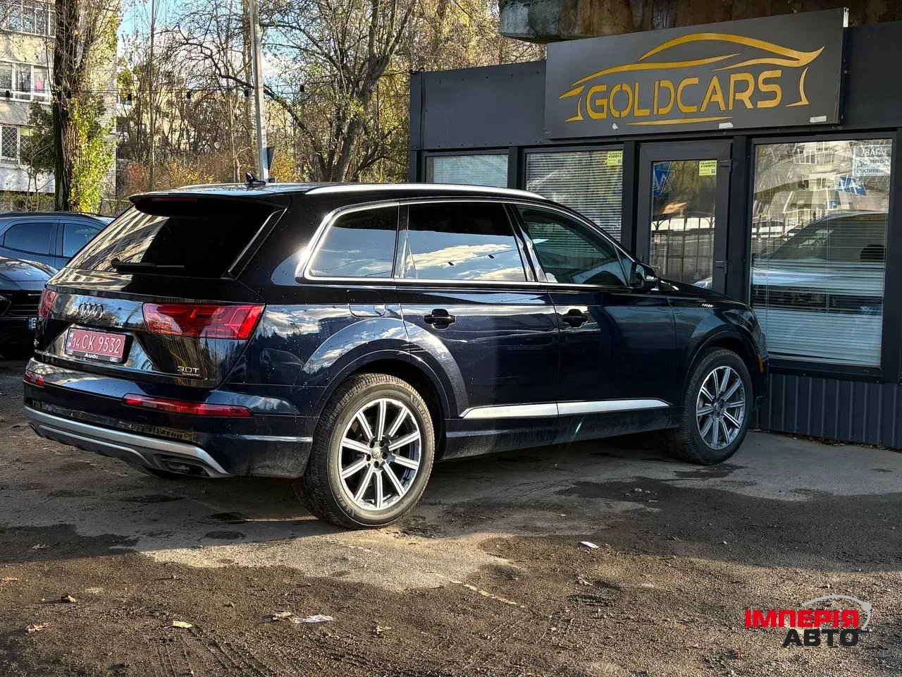 Audi Q7 - фото 28