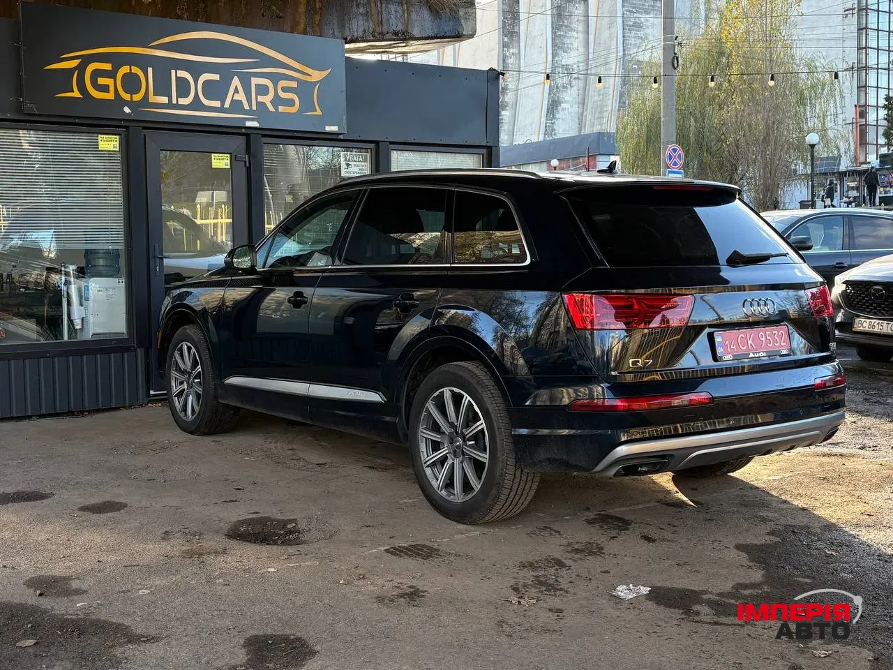 Audi Q7 - фото 27