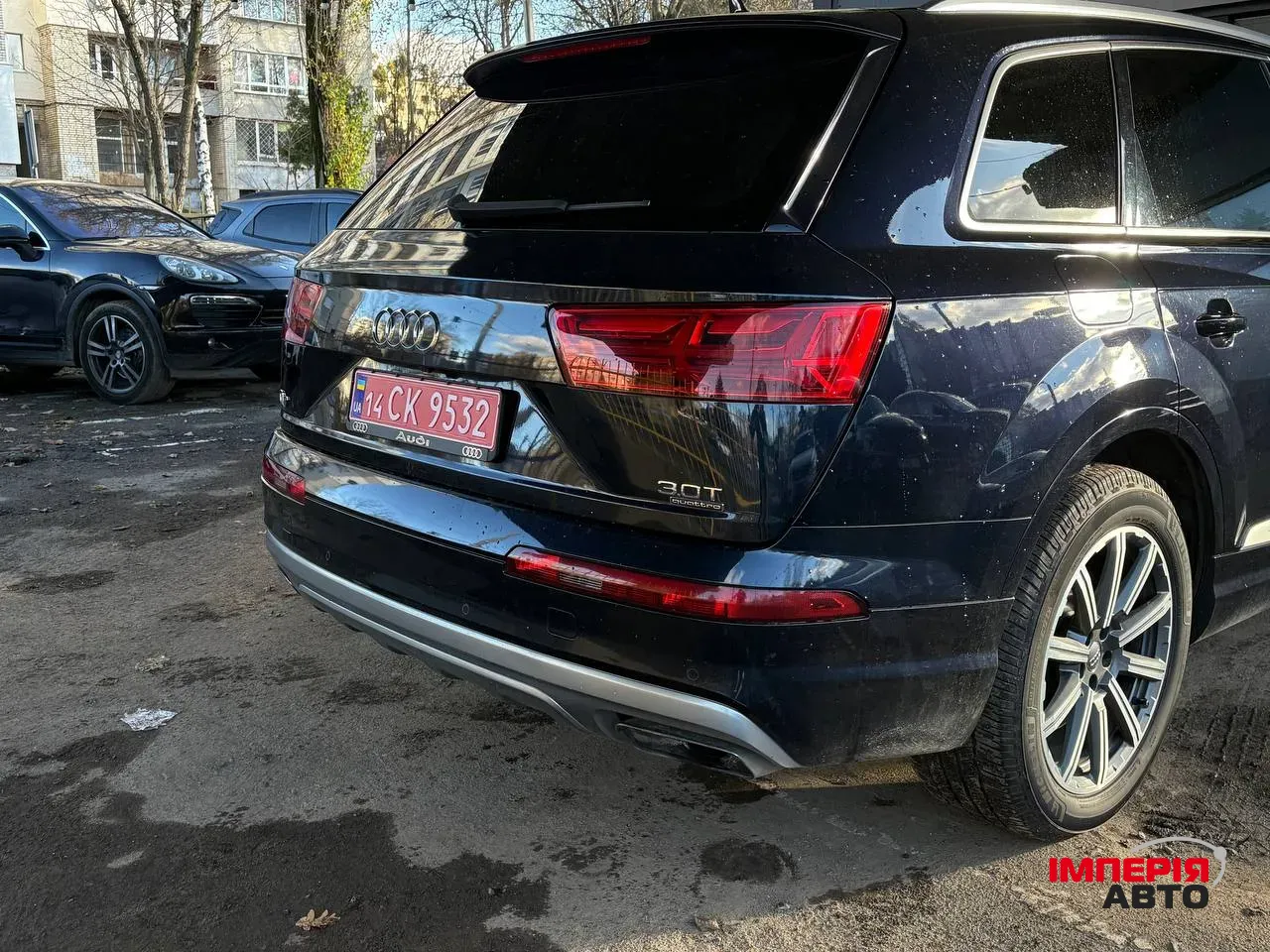 Audi Q7 - фото 29
