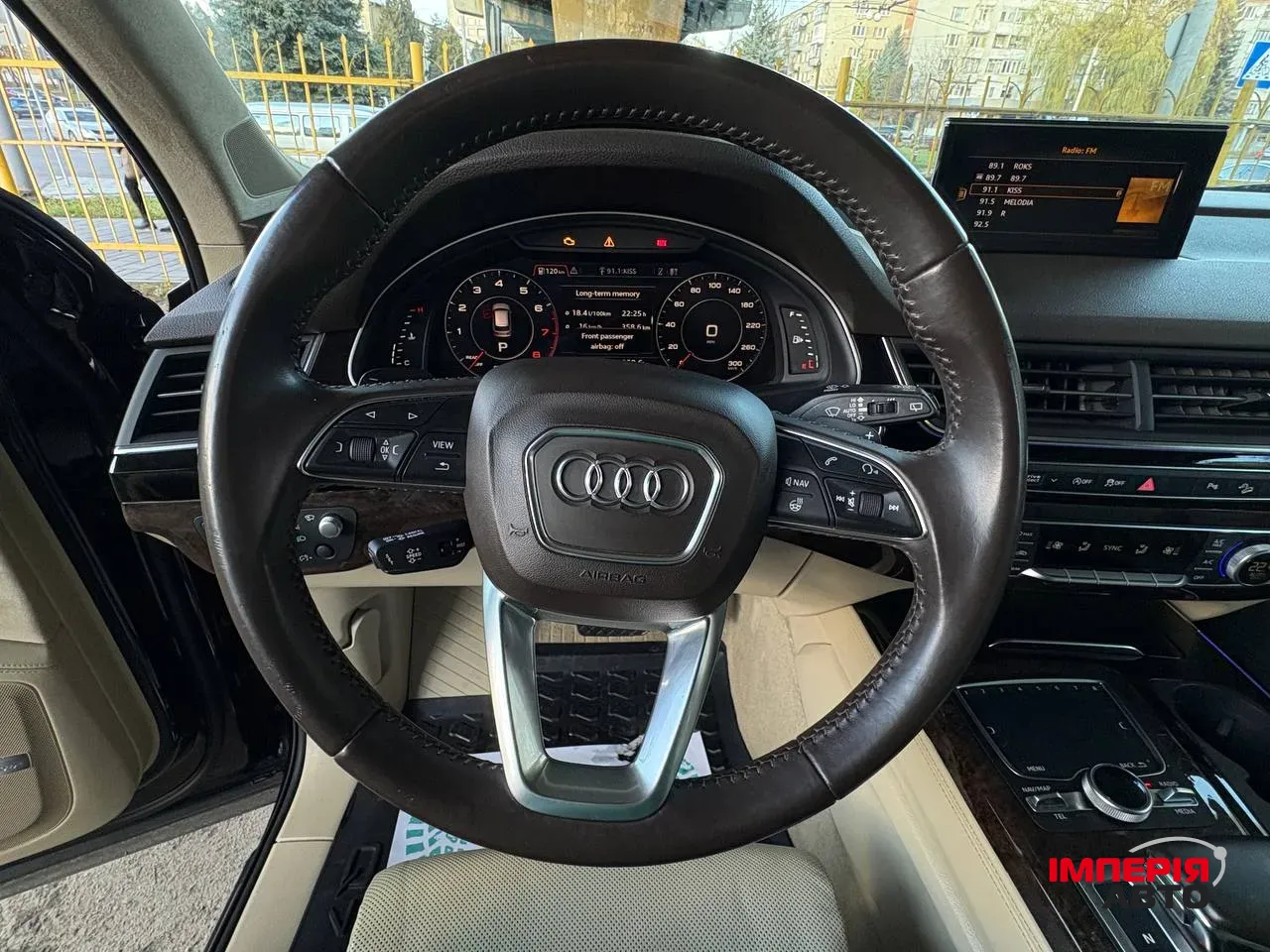 Audi Q7 - фото 15