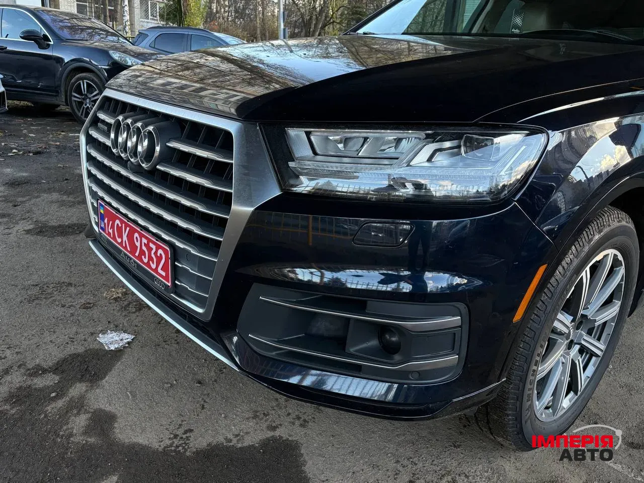Audi Q7 - фото 8