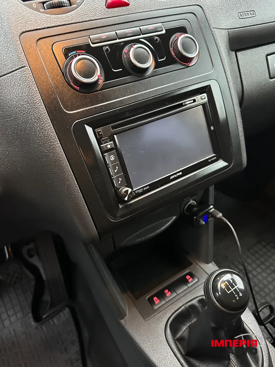 Volkswagen Caddy - фото 16