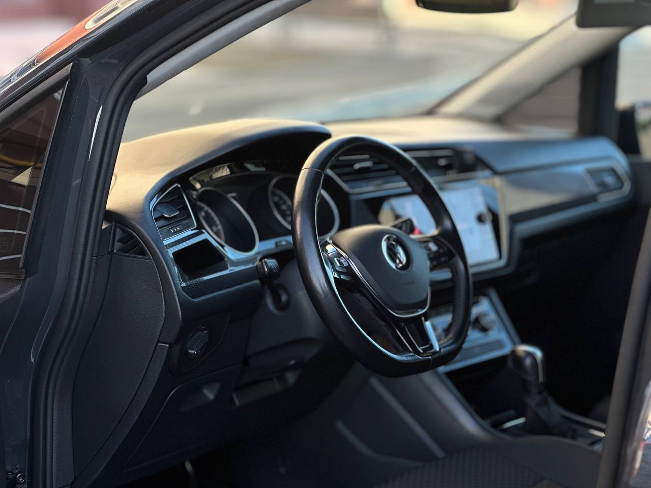 Volkswagen Touran - фото 9