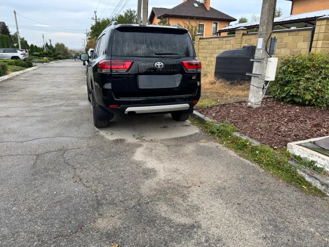 Toyota Land Cruiser - фото 3