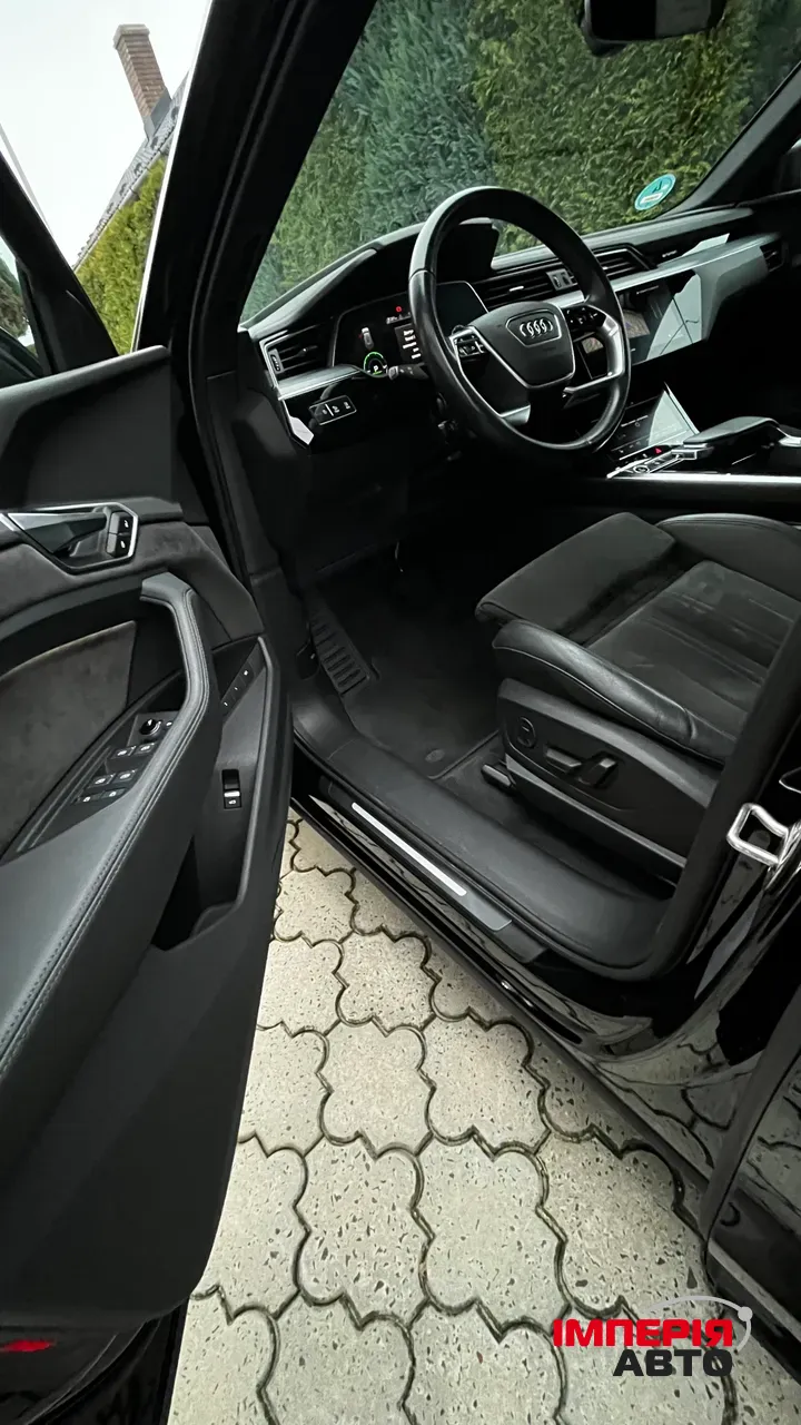 Audi e-tron Sportback - фото 22