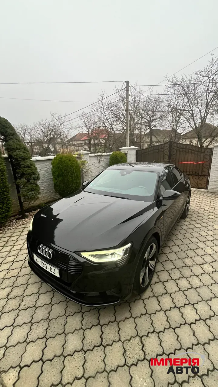 Audi e-tron Sportback - фото 2