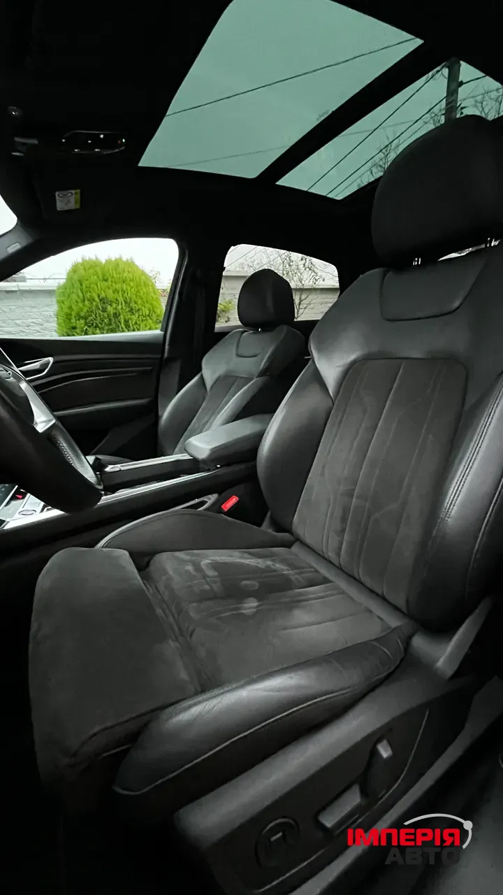 Audi e-tron Sportback - фото 17