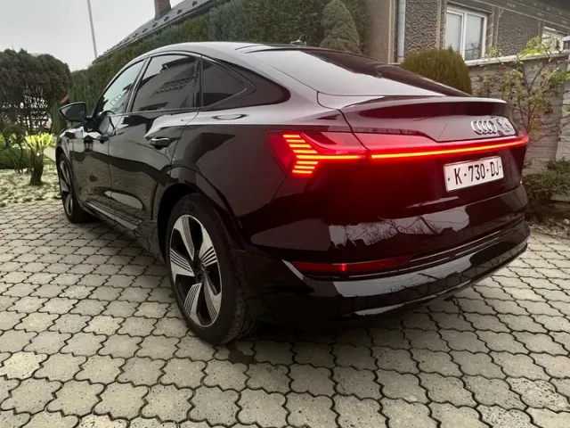 Audi e-tron Sportback - фото 3