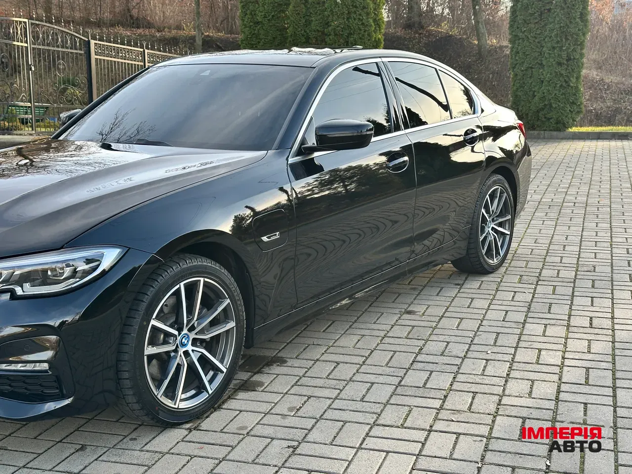 BMW 3 серії - фото 23