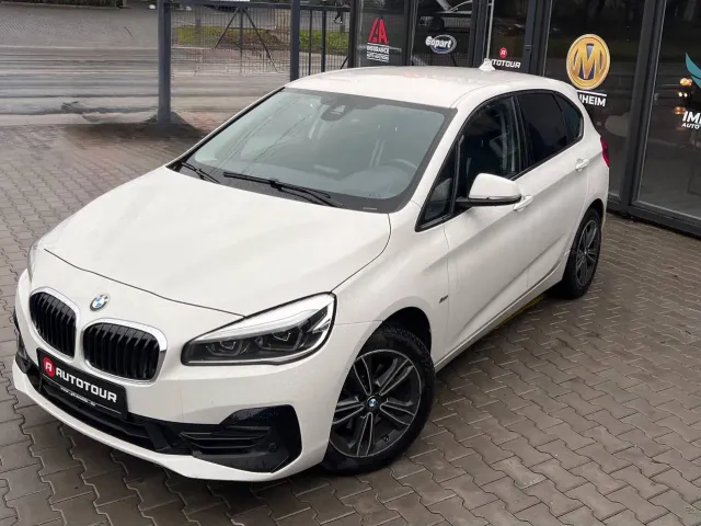 BMW 2 серії Active Tourer - фото 2