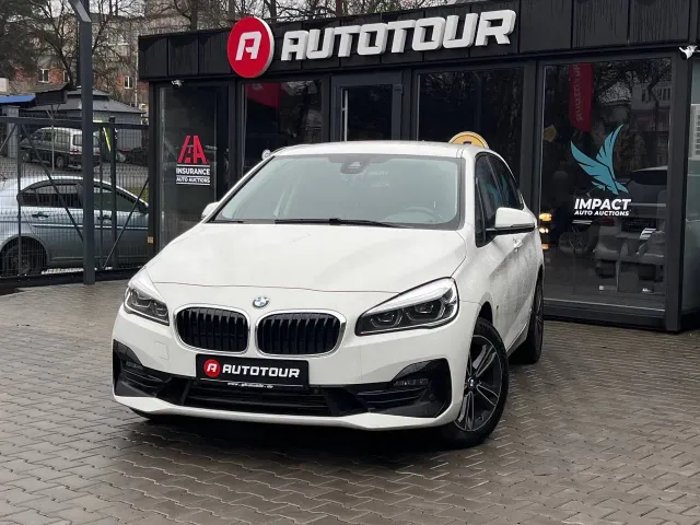 BMW 2 серії Active Tourer - фото 1