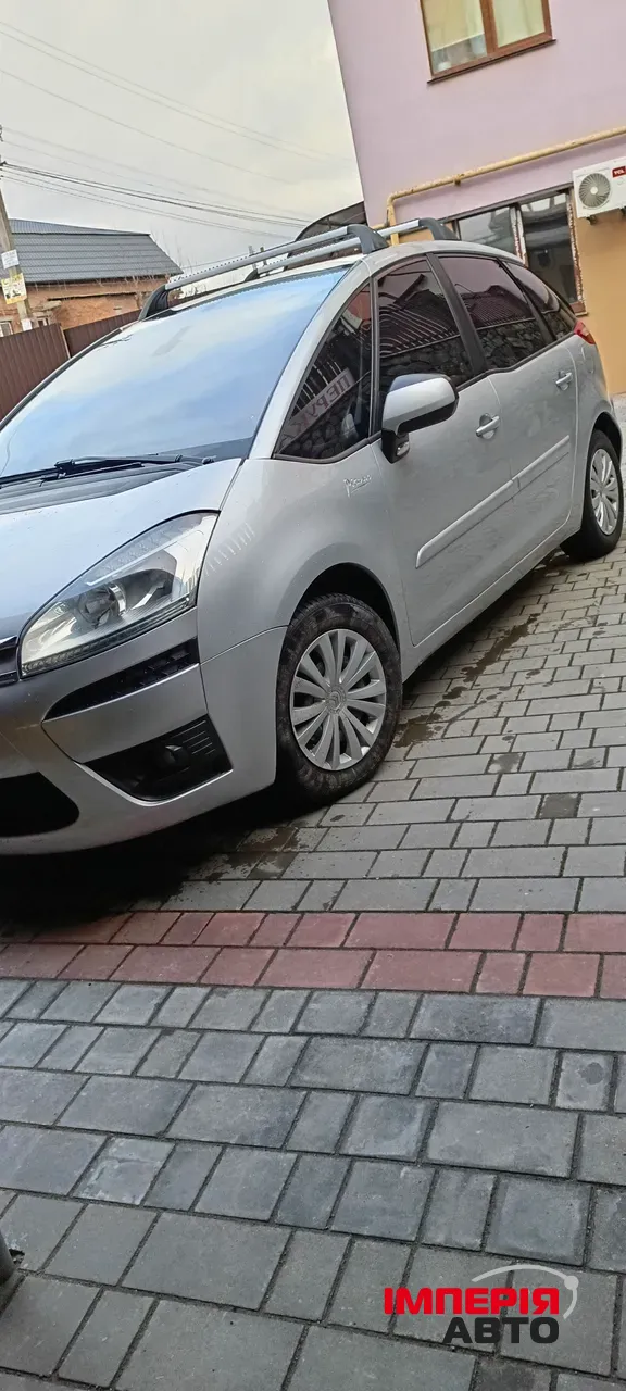 Citroen C4 Picasso - фото 1