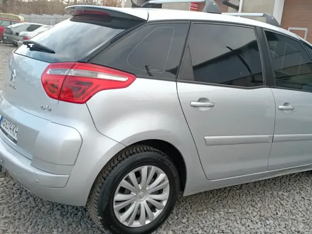 Citroen C4 Picasso - фото 2