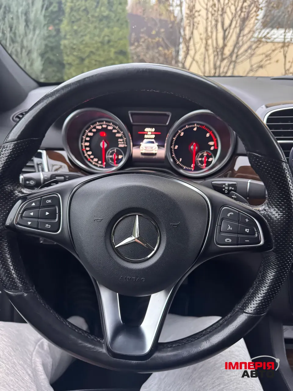 Mercedes-Benz GLE - фото 11