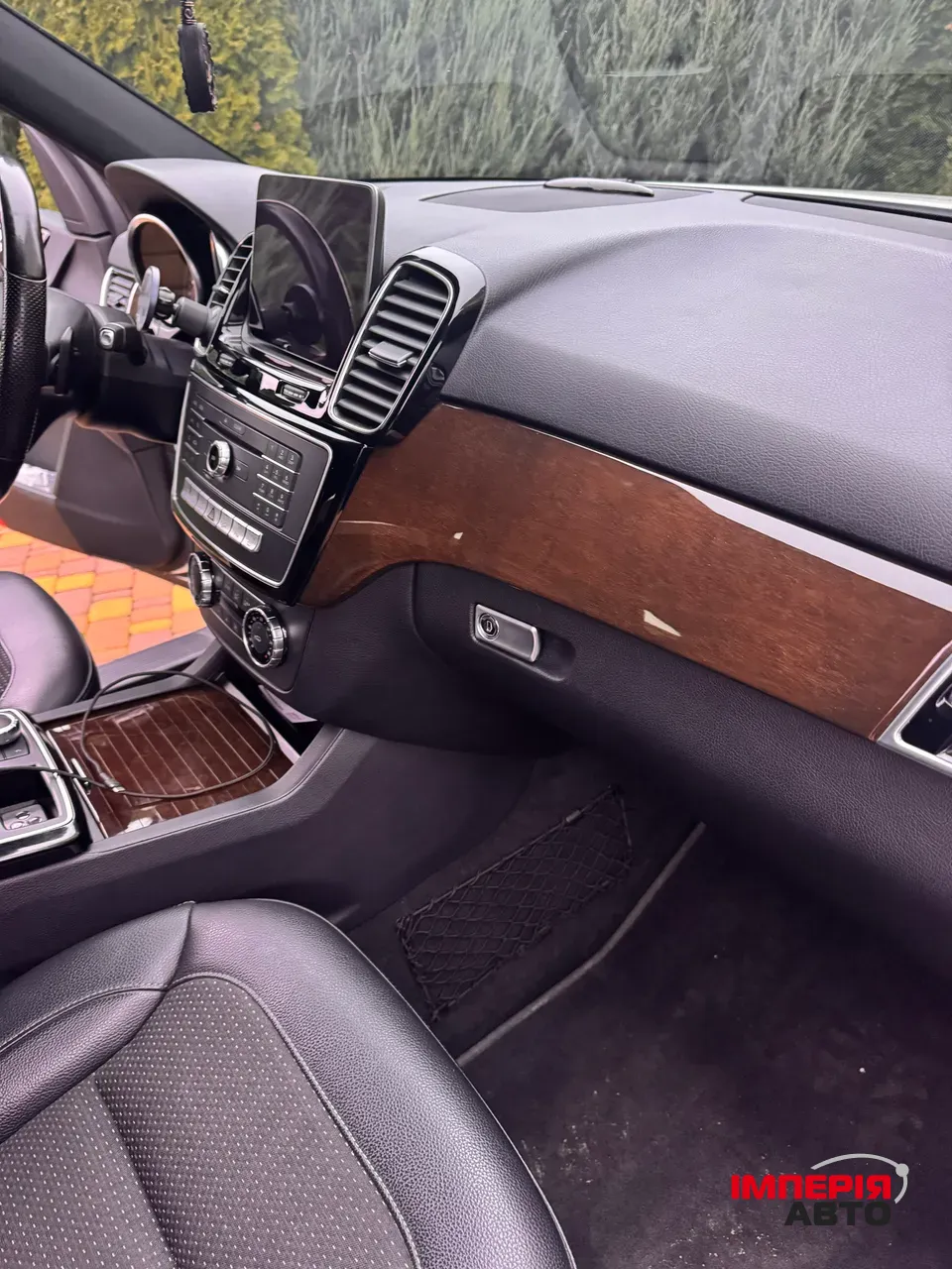 Mercedes-Benz GLE - фото 9