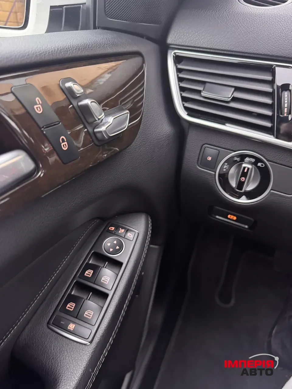 Mercedes-Benz GLE - фото 12