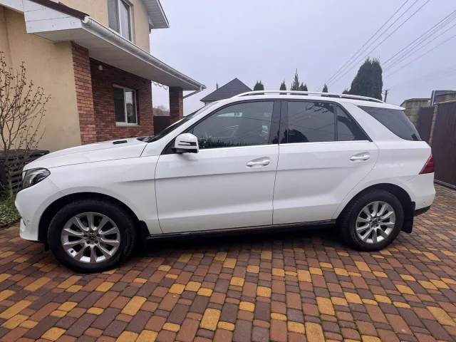 Mercedes-Benz GLE - фото 4