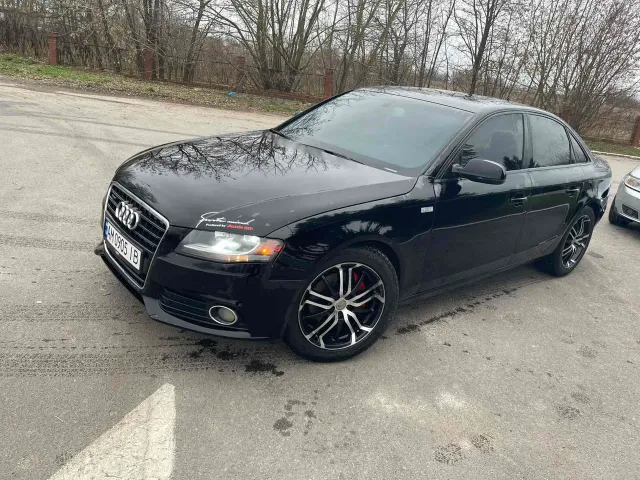 Audi A4 - фото 1