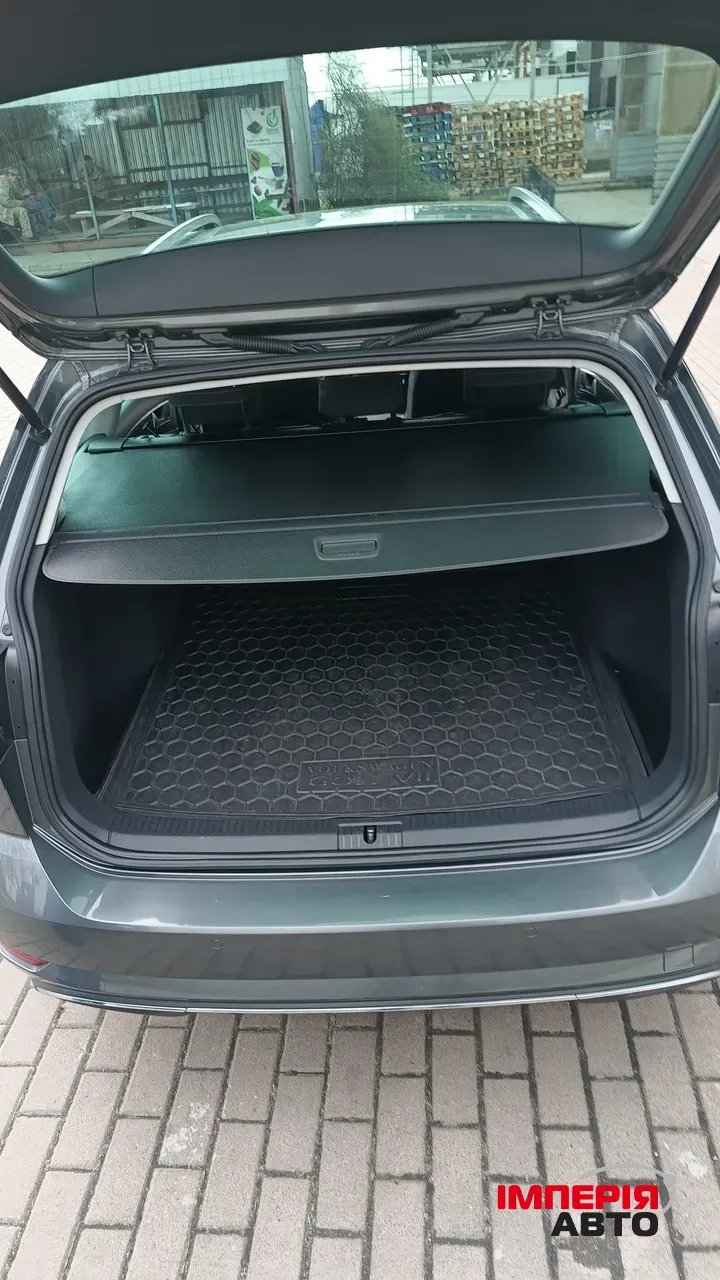 Volkswagen Golf - фото 6