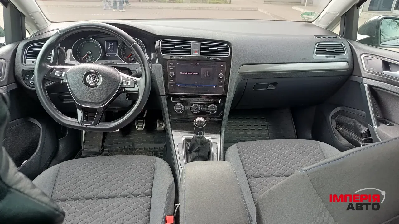 Volkswagen Golf - фото 10