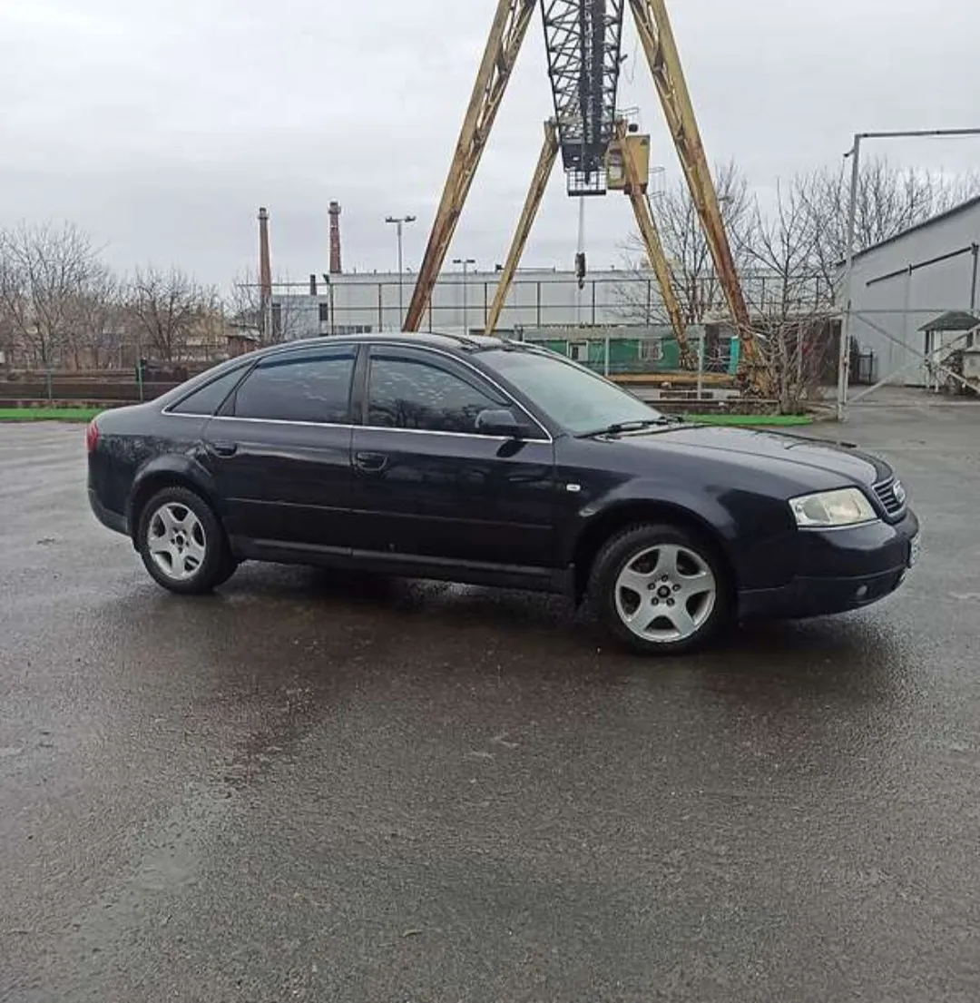 Audi A6 - фото 16