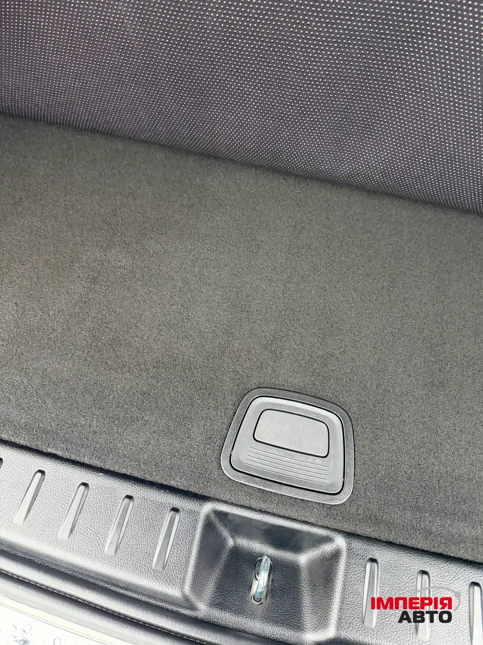 Mercedes-Benz EQB - фото 33