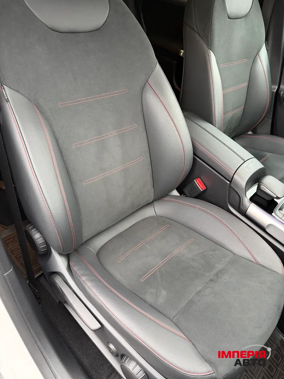 Mercedes-Benz EQB - фото 22