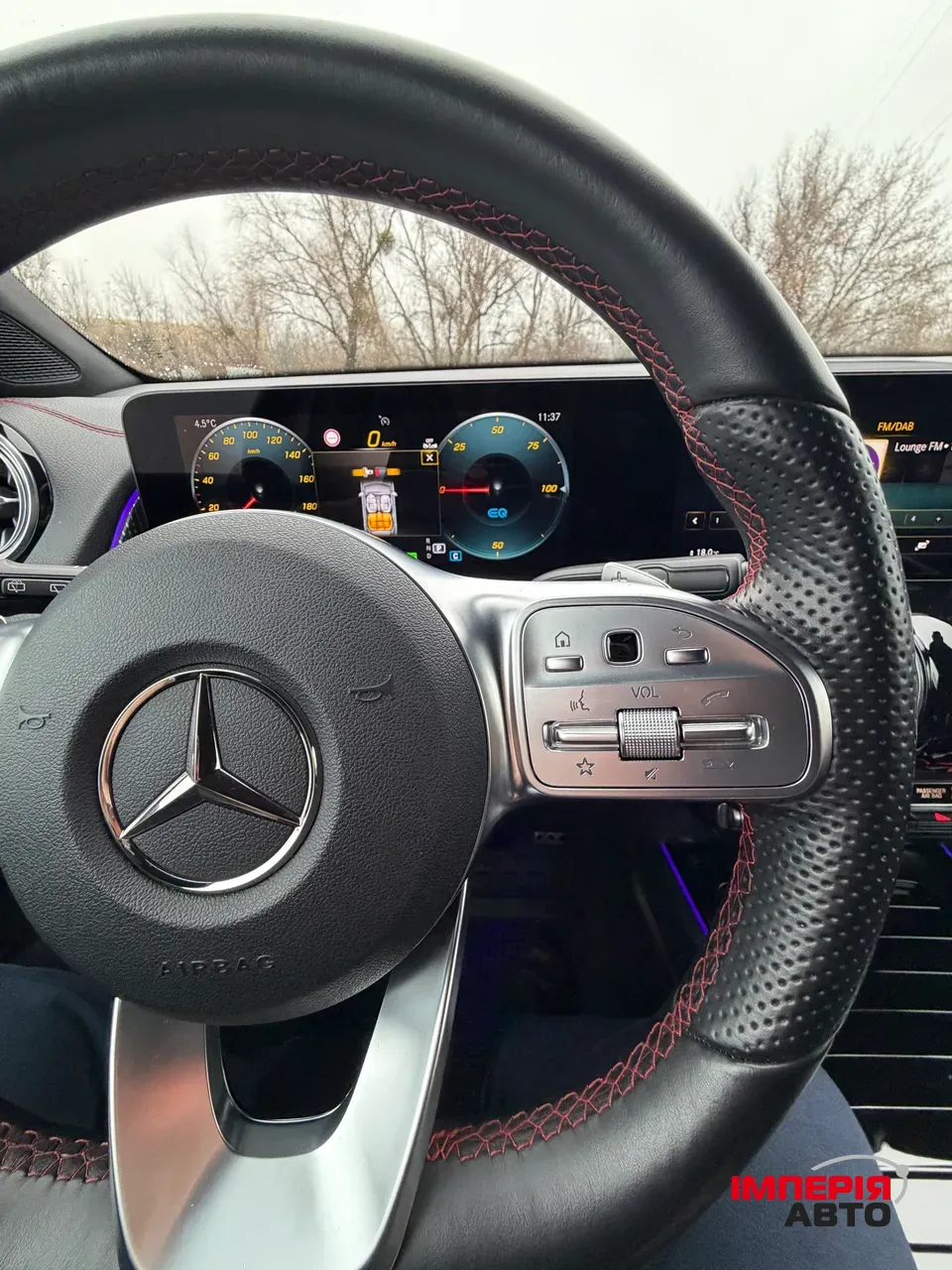 Mercedes-Benz EQB - фото 16