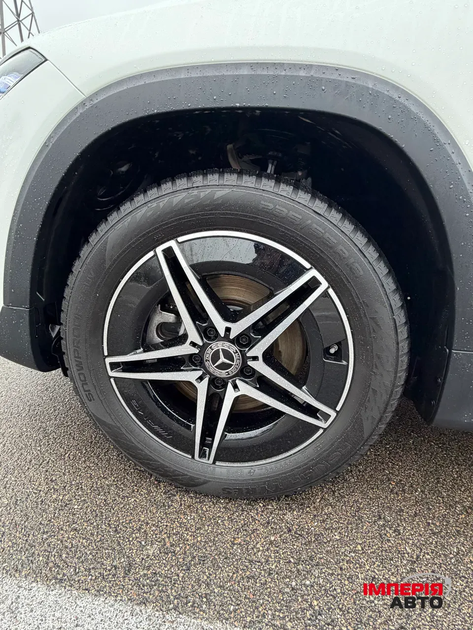 Mercedes-Benz EQB - фото 7