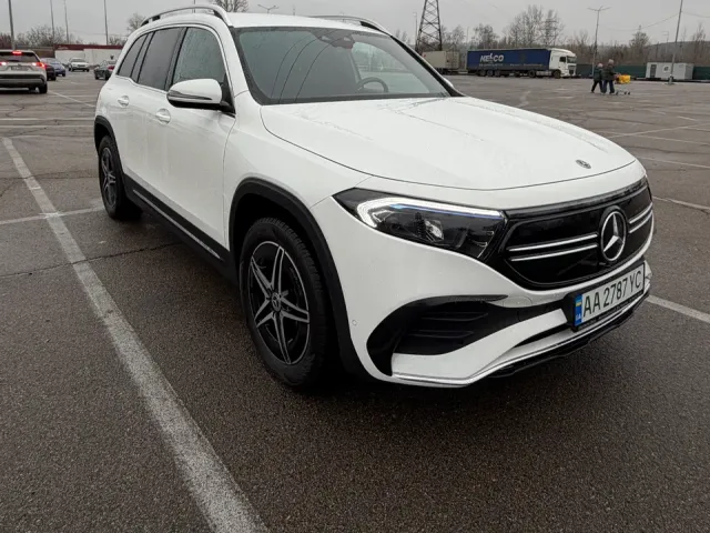 Mercedes-Benz EQB - фото 2