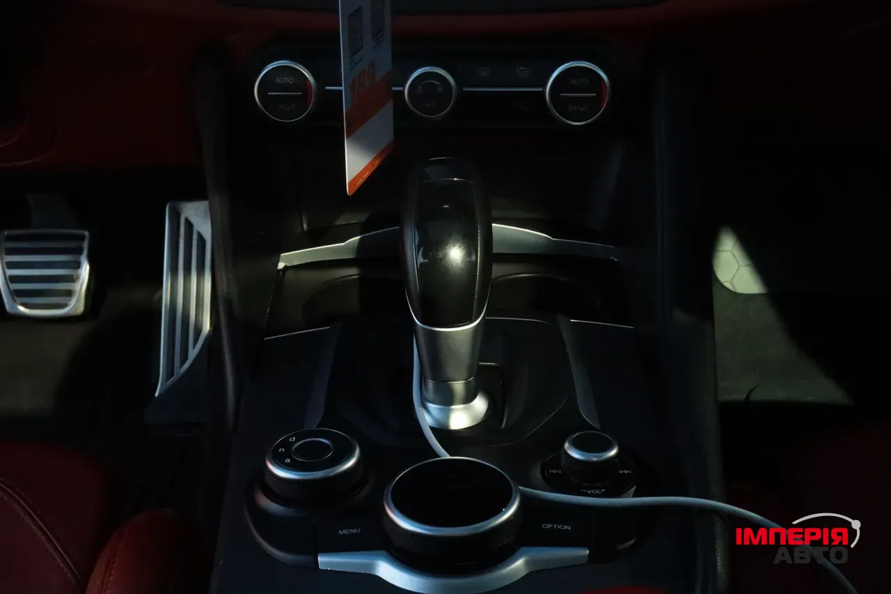 Alfa Romeo Giulia - фото 13