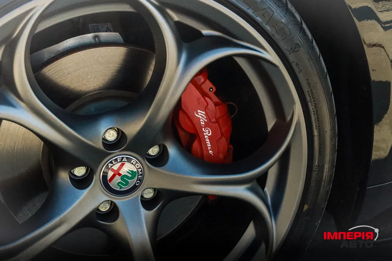 Alfa Romeo Giulia - фото 9