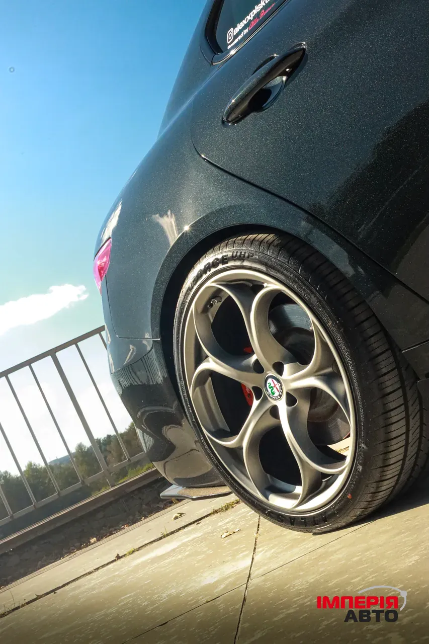 Alfa Romeo Giulia - фото 2