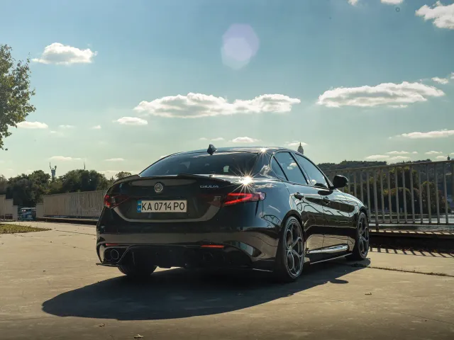 Alfa Romeo Giulia - фото 5